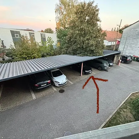 Free Parking Carport Apartman *